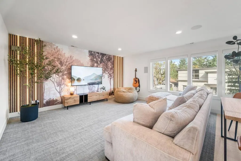 Parkrose Heights Luxury Experience 波特蘭